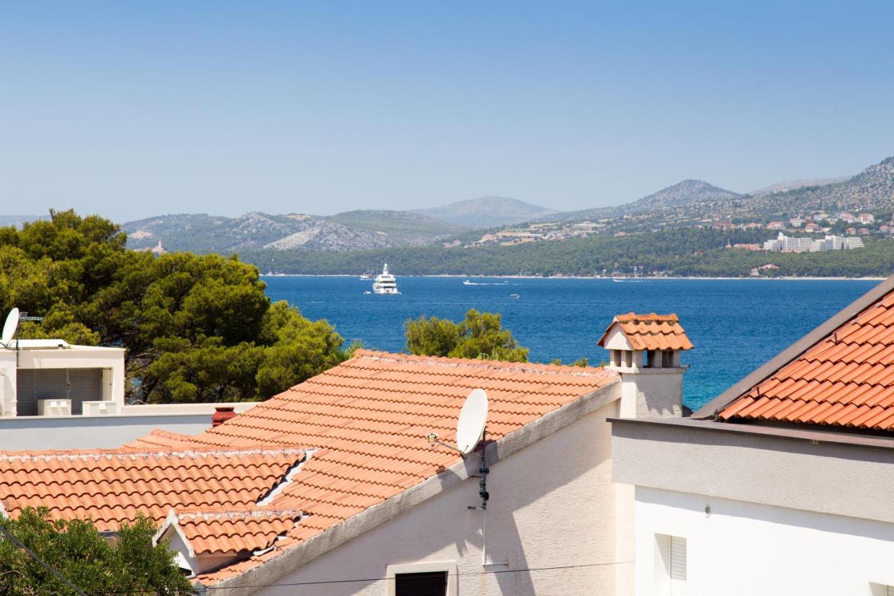 Beachfront House Olbia With Private Parking Trogir Exterior photo